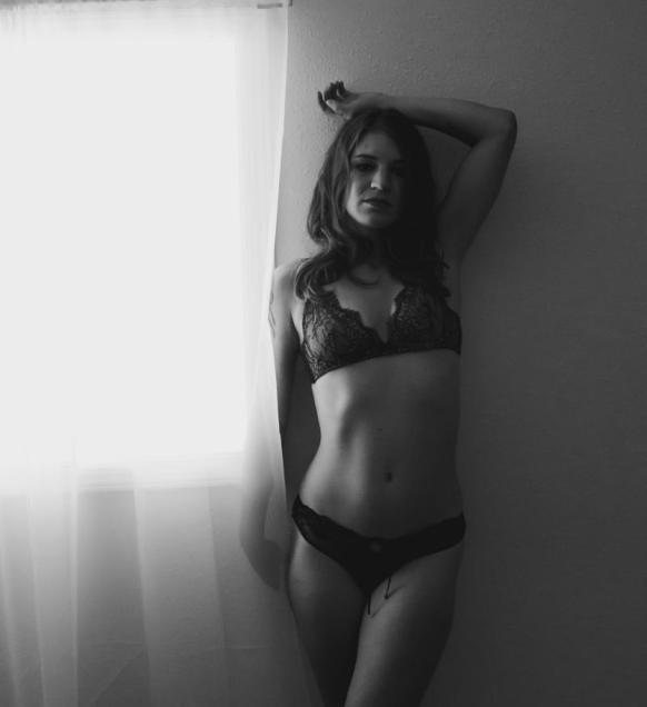 What to wear for boudior photo session, Bella Luce, Wisconsin 